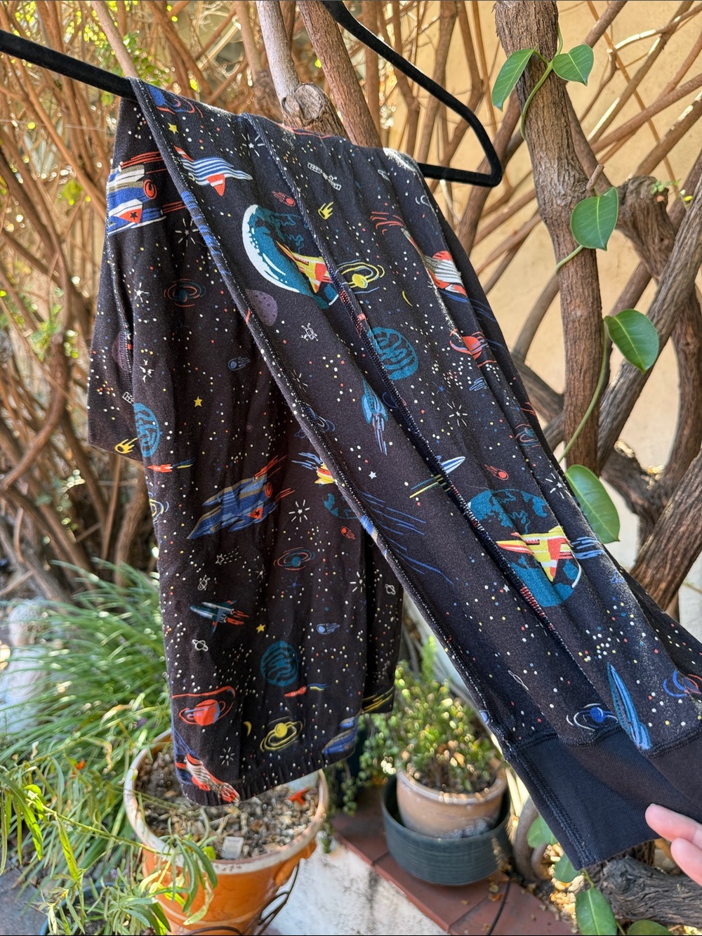 Hanna Andersson Black Space-Print Pajama Set Size L